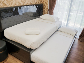 Nice And Comfort Studio At Sky House Bsd Apartment