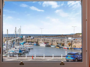 Seaview Apartment - 2bed on Anstruther Harbour