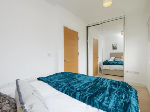 Royal Derby Hospital 2 Bed Town House