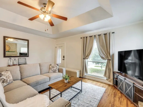 3 Mi to Randolph Afb: Family Home w/ Poker Table!