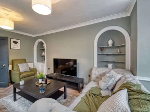 Host Stay Underhill House