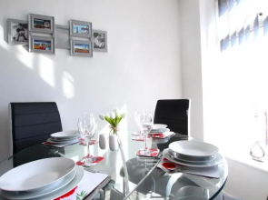 Fabrik Apartments - 66 Central Drive