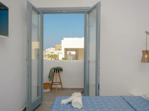 Aegean Jasmine - In The Center