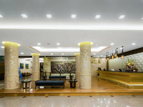 Aiyara Palace