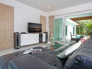 Rossawan Pool Villa