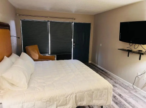 Days Inn by Wyndham Branson Ozarks