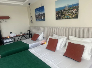 D Twins Airport Hotel