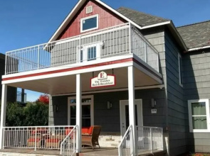 The Estates Bed & Breakfast