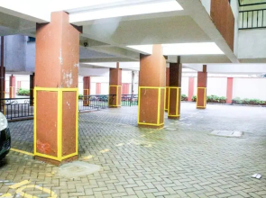 Blissful 2 bedroom fully furnished with parking.