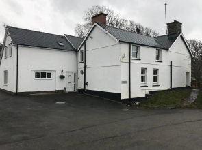 Pentre Farmhouse