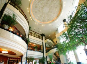 Menara Peninsula Hotel Jakarta
