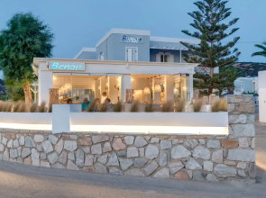 Hotel Benois