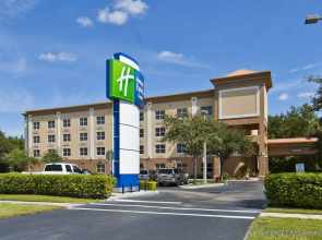 Holiday Inn Express Suites Plant City by IHG
