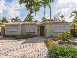 Kasa Laguna 5BD 2BA With Pool Putting Green, Fort Lauderdale