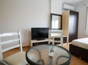Tirent Apartment-Beachfront Studio at Shkembi i Kavajes