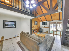 1 Mi to Dtwn Libby: Peaceful Home w/ Creek Access!