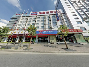 Hanting Hotel Shanghai Zhenping Road Railway Station