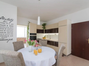 Apartment Marcela - Deluxe Two Bedroom Apartment With Terrace and Sea View