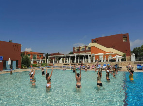 Panas Holiday Village