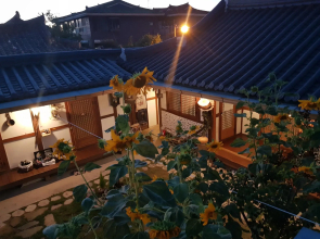 Hanulgiwa Hanok Stay