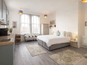 Host Stay Harbour Point