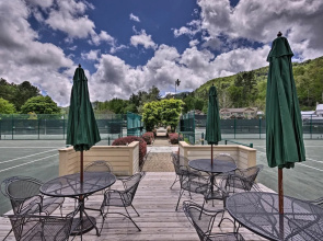 Wooded Cabin: Mtn Views, Hot Tub & 2 Decks!