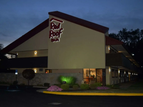 Red Roof Inn Utica