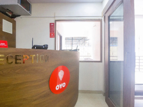 OYO Flagship 76385 Hotel Samrat Palace - Moca