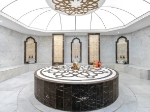 Hotel Orange Palace Side