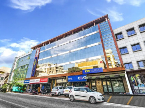 FabHotel Kiran Inn Tukoganj
