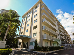 NUOVO Miami Apartments at Coconut Grove