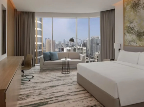 Отель Holiday Inn Dubai Business Bay