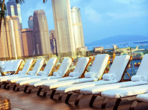 Renaissance Hong Kong Harbour View Hotel