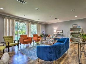 Ocean Springs Home - Walk to Beach & Downtown!