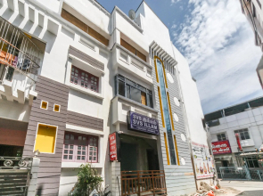 OYO 46874 Modern Guest House