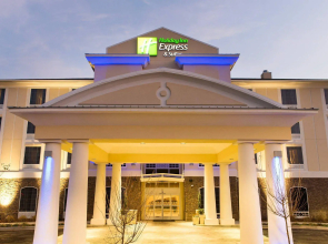 Holiday Inn Express & Suites Aiken by IHG