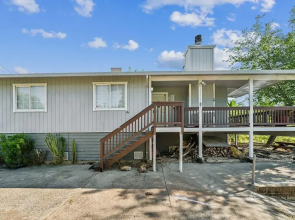 Lakeside Retreat With Private Boat Ramp 3 Bedroom Home by RedAwning