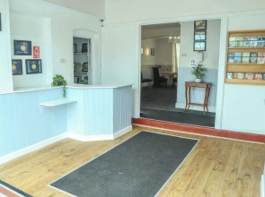 OYO Meadows Way Guest House