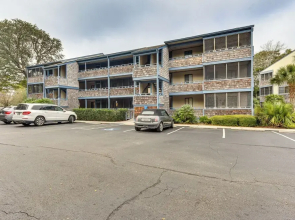 1 Mi to Coast: Myrtle Beach Condo w/ Balconies!