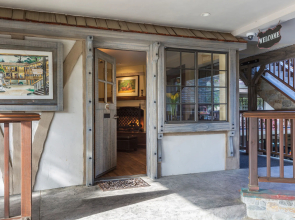 Coachman's Inn, A Four Sisters Inn