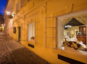 Boutique Hotel Constans