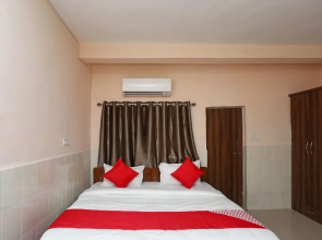 Hotel Royal Palm by OYO Rooms