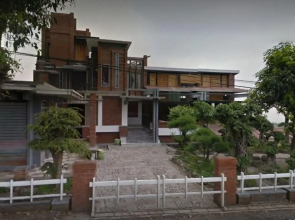 Villa Mediana
