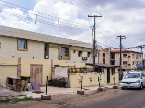 November 5 Hotel Lagos