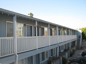 The Shores Inn and Beach Houses