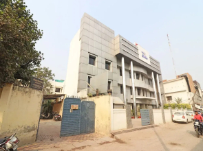 OYO 6903 Hotel Shelter