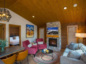 Bear Hill Lodge