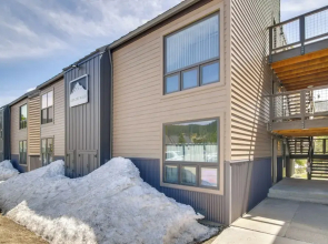 Centrally Located Big Sky Condo: Ski, Hike, Bike!