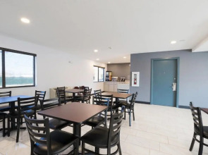 Americas Best Value Inn East Peoria