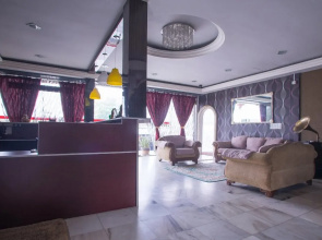 Royals Star Hotel